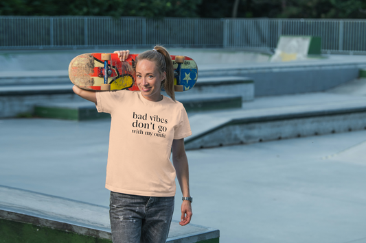 "Bad vibes don't go with my outfit" - Unisex organic cotton t-shirt